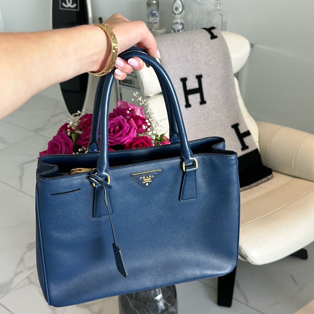Prada Bluette Lux Saffiano Leather Galleria Tote Two Way Shoulder Bag Top Handle